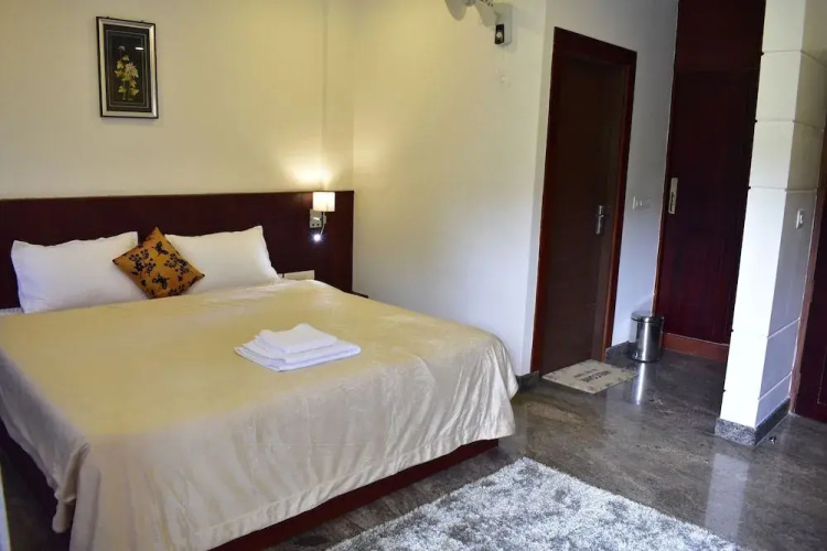 Mayookham Resorts