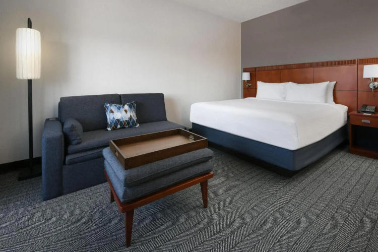 Courtyard by Marriott Dallas Las Colinas