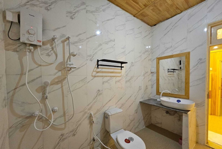 Kuri Himandhoo Inn