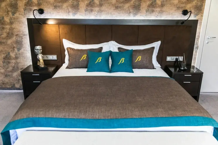 Bon Hotel