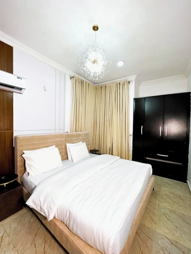 2 Bedrooms Business Apartment with balcony