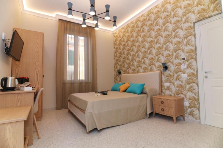 Superior Triple room
