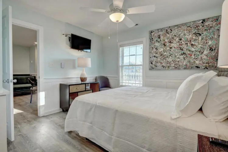 Loggerhead Inn & Suites