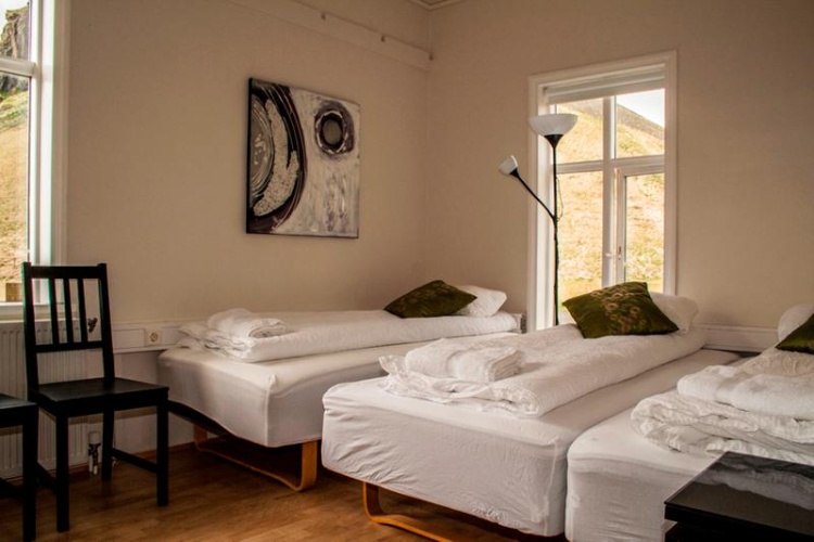 Standard Twin room with view