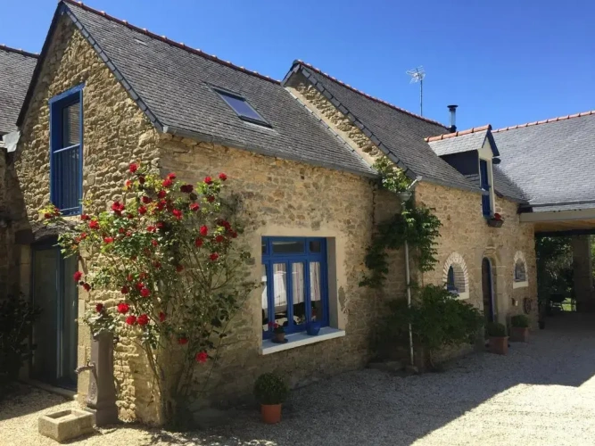 2 Bedrooms Cottage