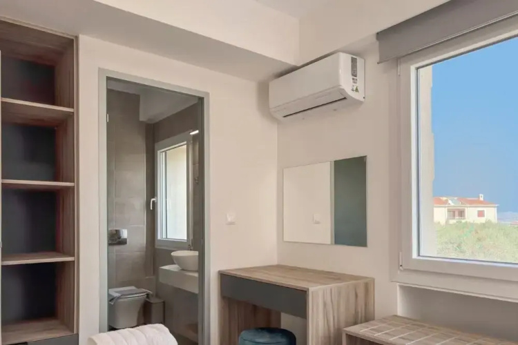 AeNaos Luxury Villa