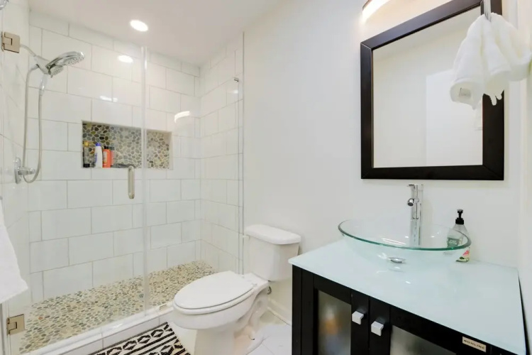 Cozy Cary Abode ~ 10 Mi to Downtown Raleigh!