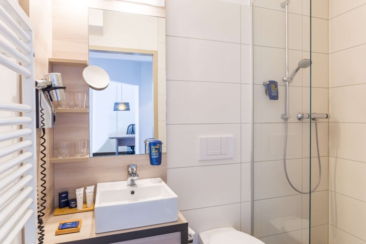 1 Bedroom Suite