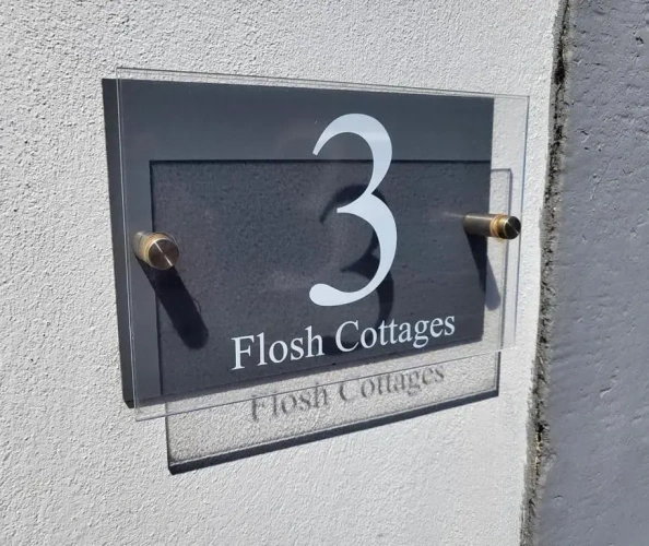 2 Bedrooms Cottage