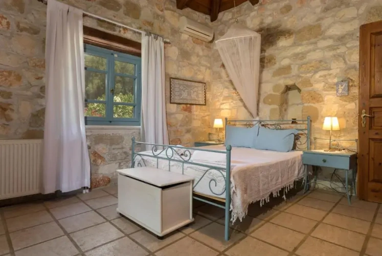 2 Bedrooms Cottage