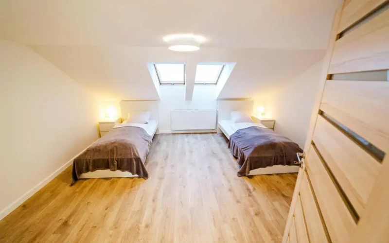 2 Bedrooms Apartment