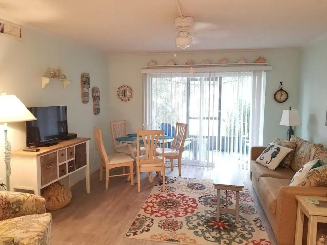 Pelican Inlet B115