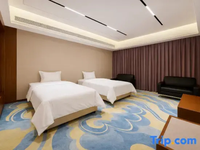 Executive Triple Suite