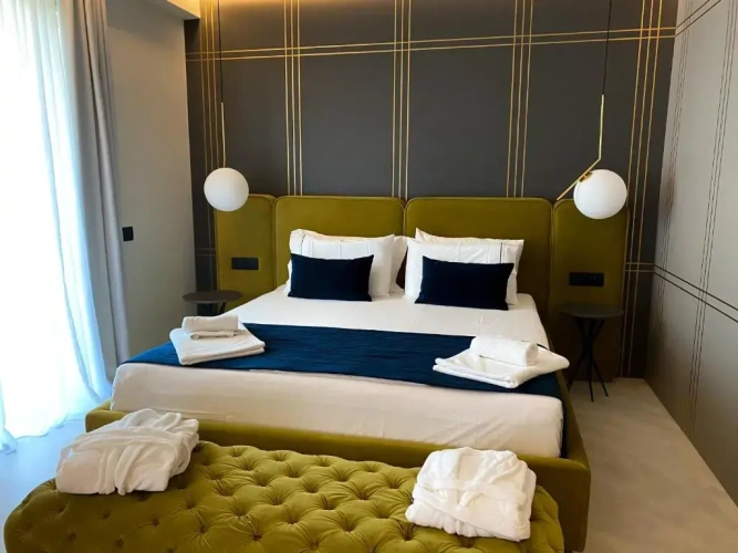 Deluxe Suite