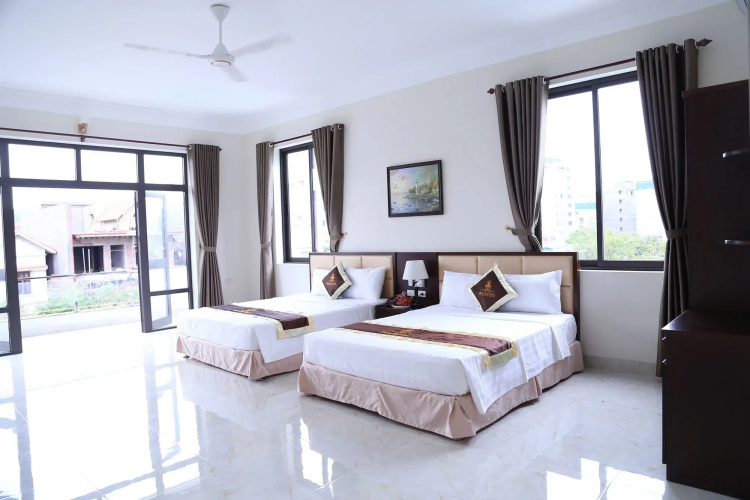 Iris Hotel Halong