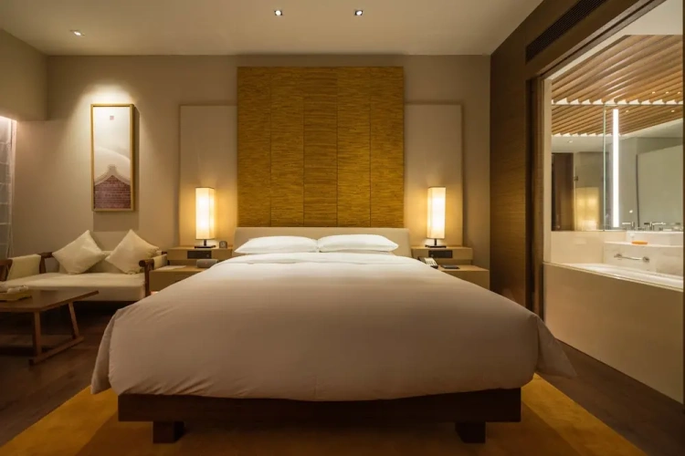 Standard Double room with bay view