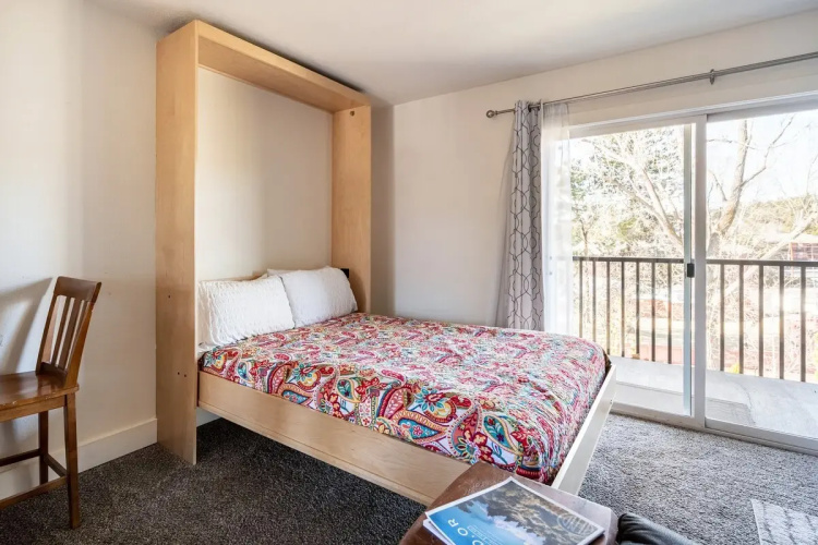 Walk to Downtown Bend&River! Fireplace, quiet