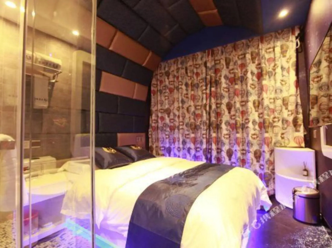 Bao Ling Smart Theme Hotel