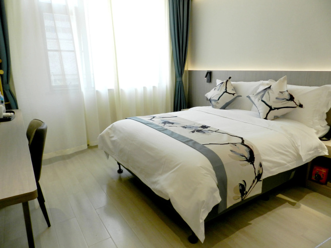 Kunming Guofang Hotel
