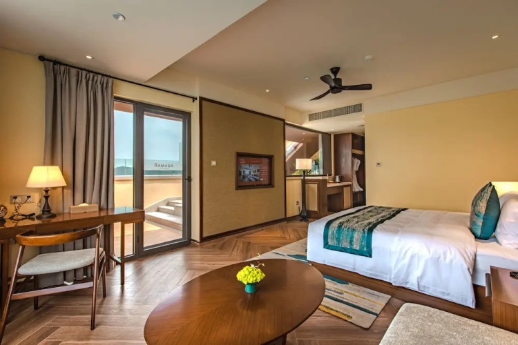 Double Duplex Star Suite with lake view