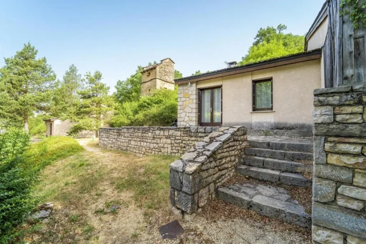 3 Bedrooms Cottage