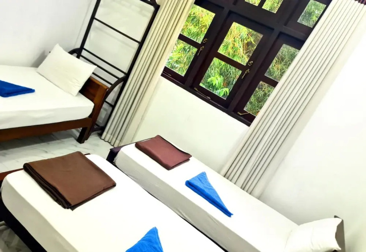 Nine Arch Holiday Resort