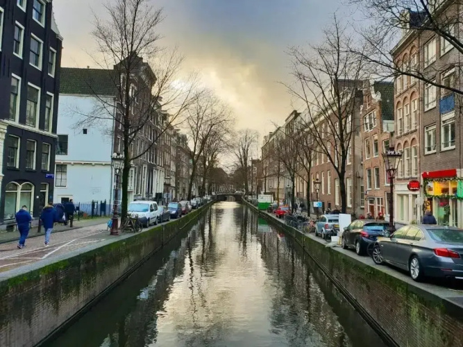 Amsterdam Houseboats