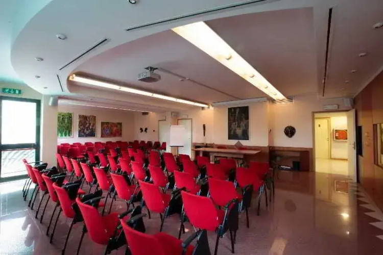 Kaire Hotel
