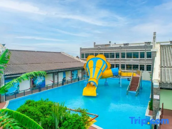 Nirvana Hotel & Resort
