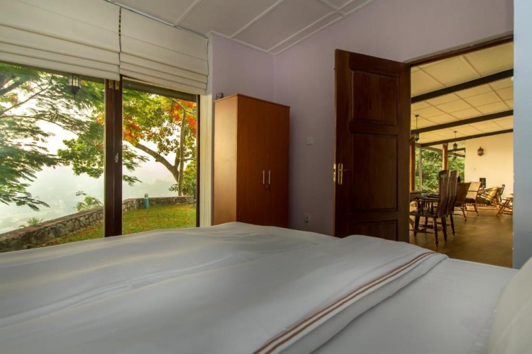 Standard Double room with view