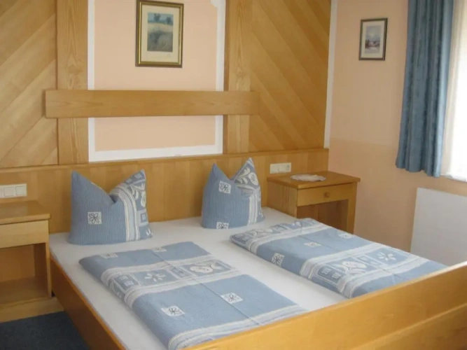 3 Bedrooms Single Apartment with balcony