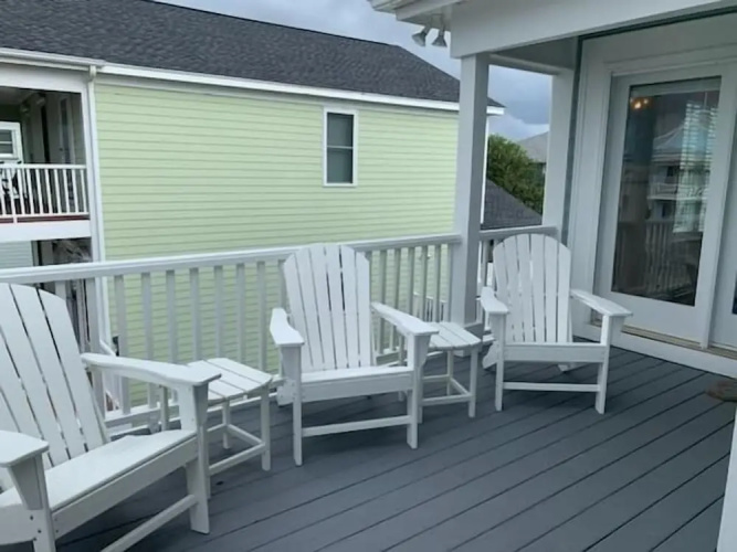 Absolute Bliss Private 4 Bedroom Home by RedAwning