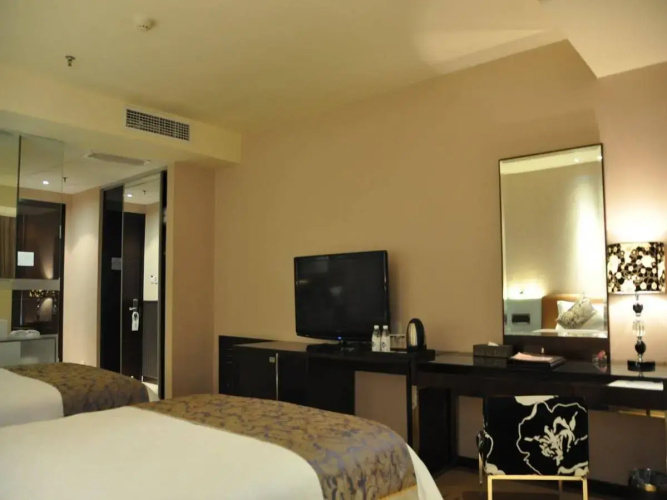 Yi Chen International Hotel - Chengdu