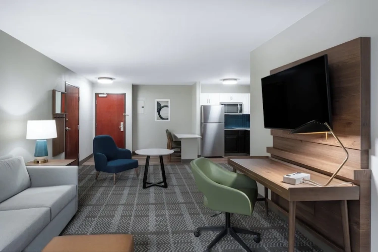 1 Bedroom Suite