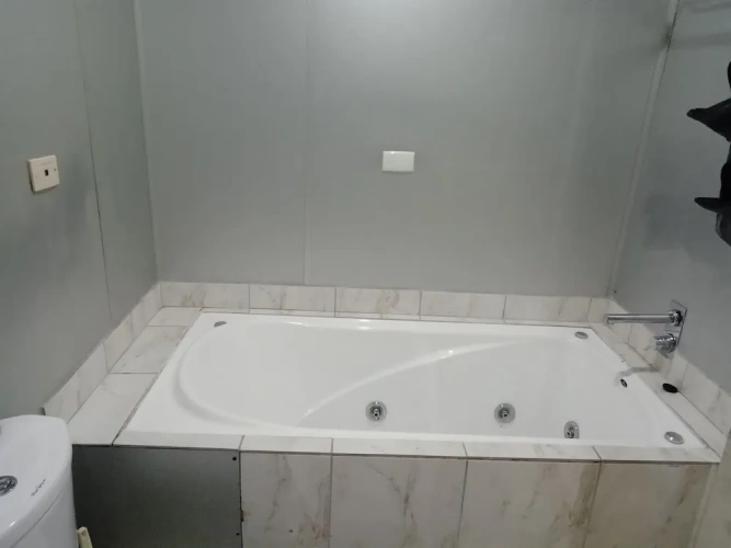 Deluxe Studio
