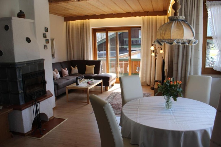 Apartment with mountain view