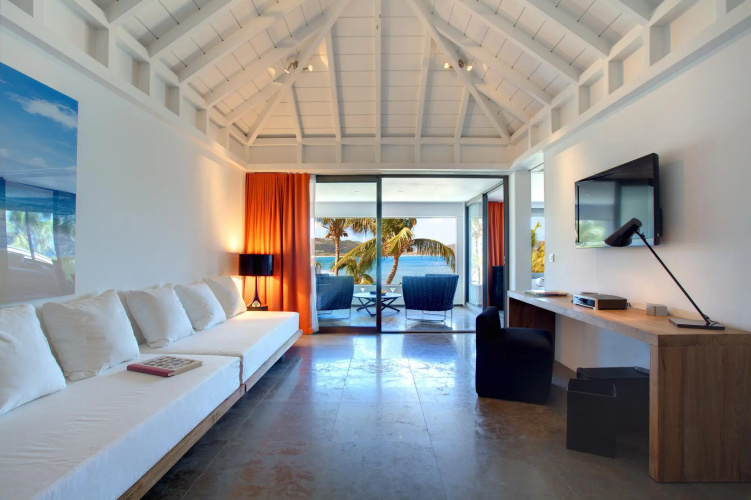 Christopher Hotel