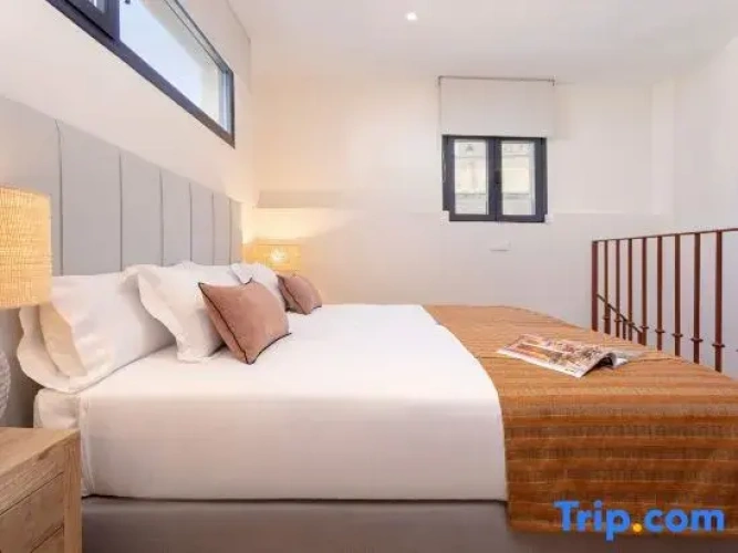 3 Bedrooms Apartment