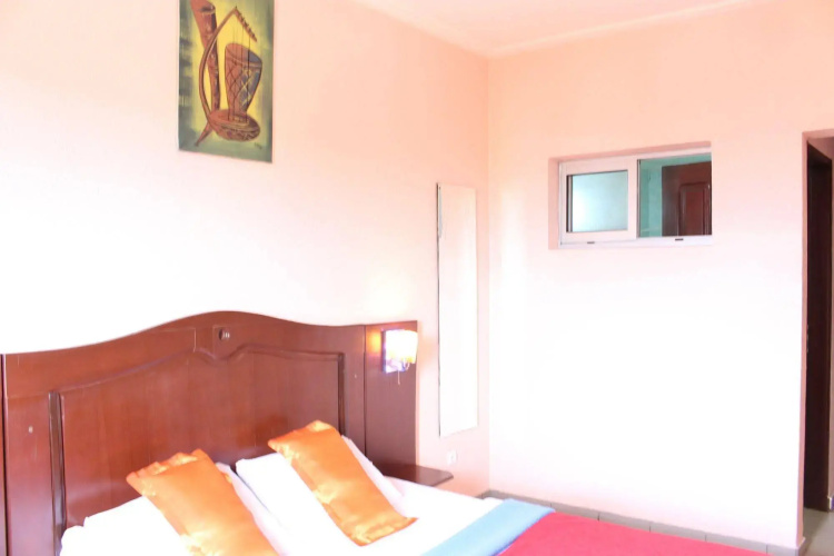 Tou'Ngou Hotel