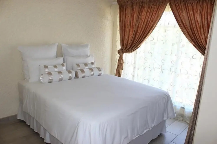 Moye Guest House