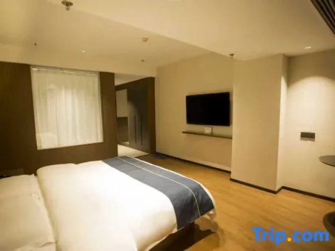 Deluxe Family Suite