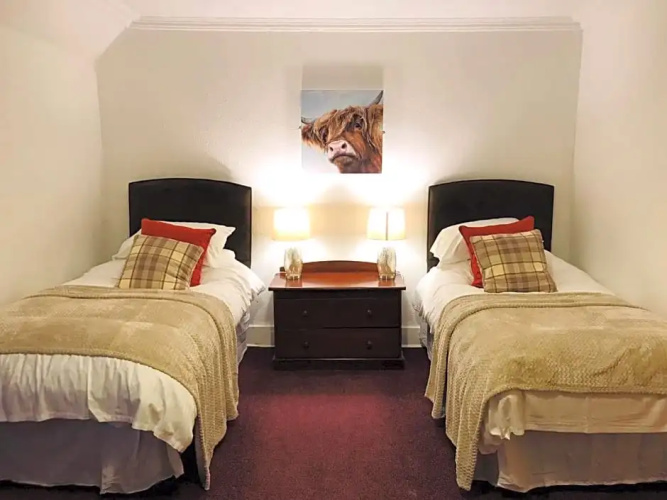 Gordon Arms Hotel