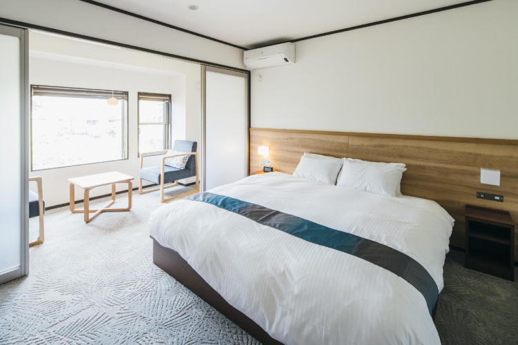 Sextuple Suite