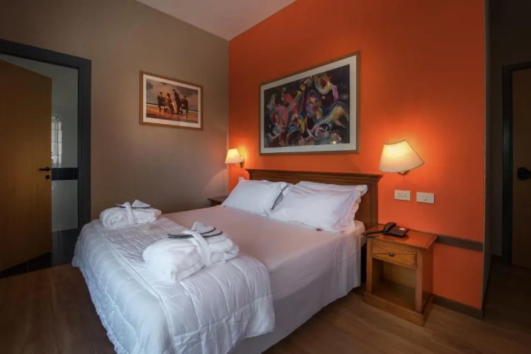 Triple room