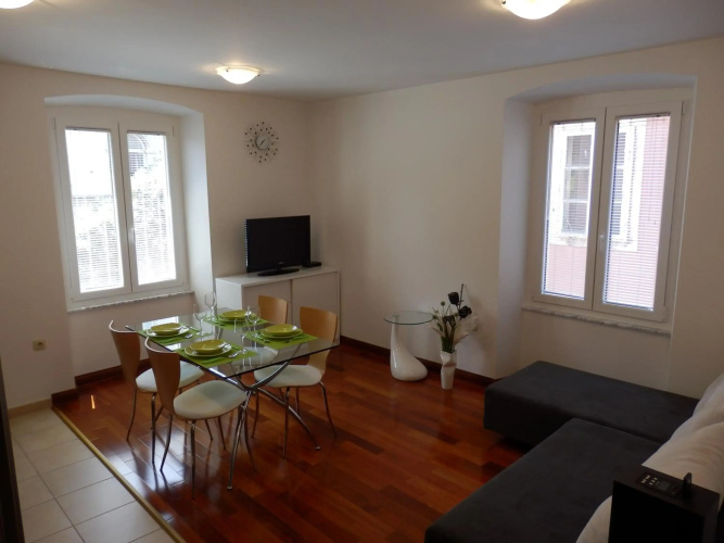 Center Stylish Apartment