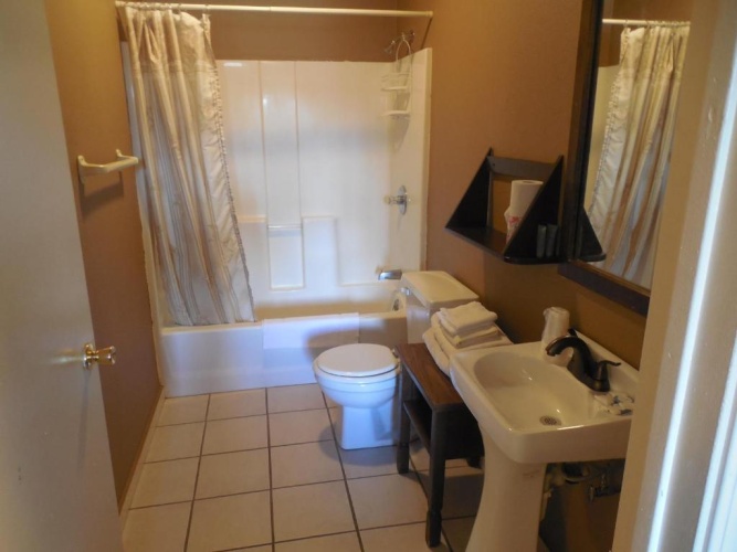 Deluxe Studio