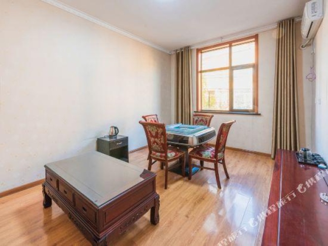 Deluxe Triple Suite