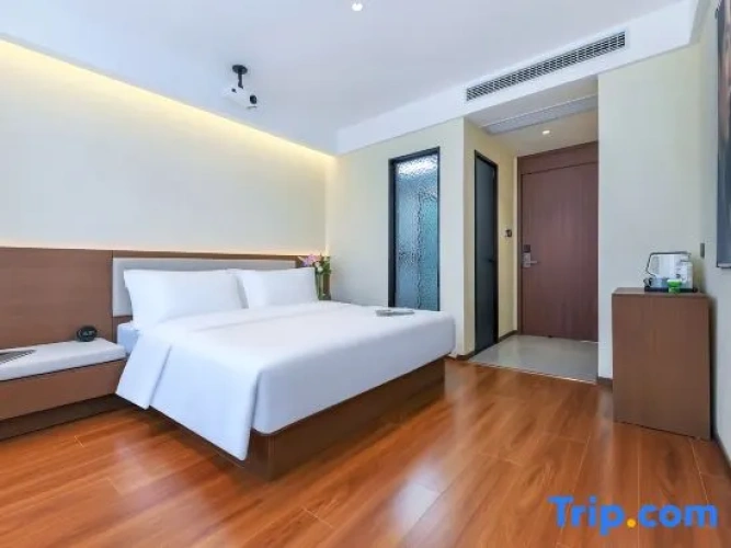 Standard Double room with view