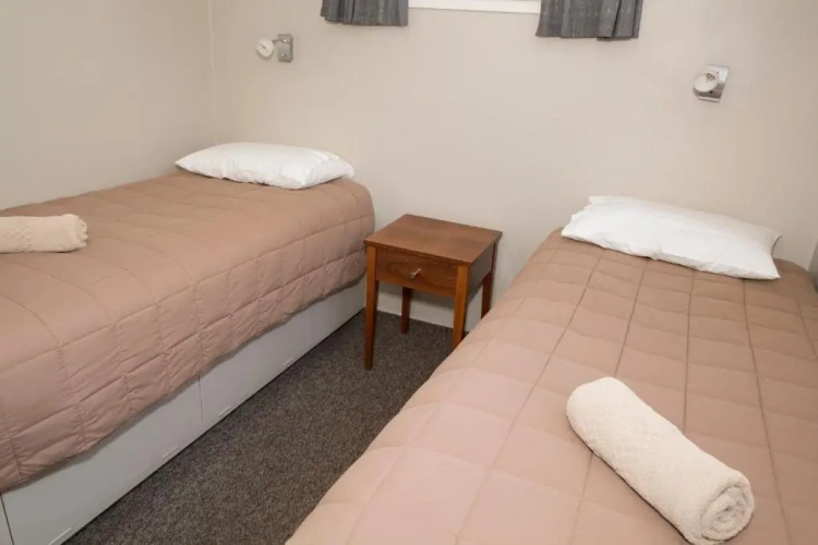 2 Bedrooms Quintuple Apartment