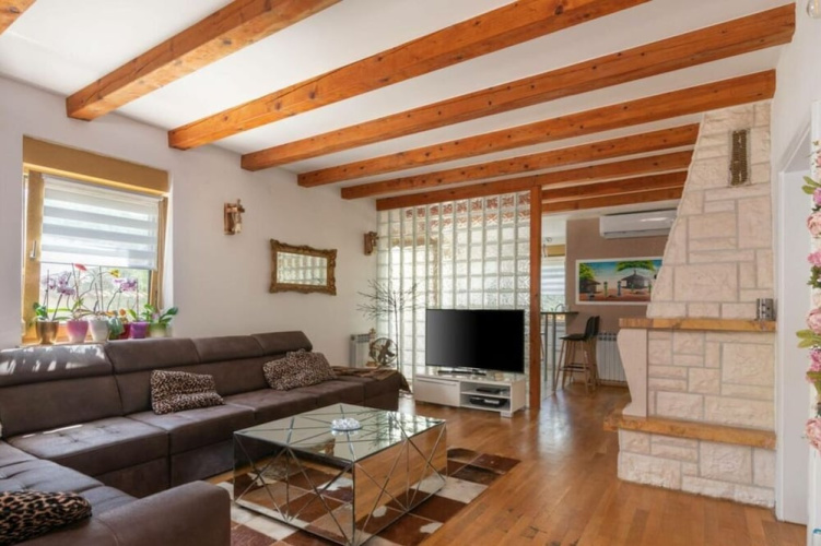 Sunshine Comfortable Holiday Residence